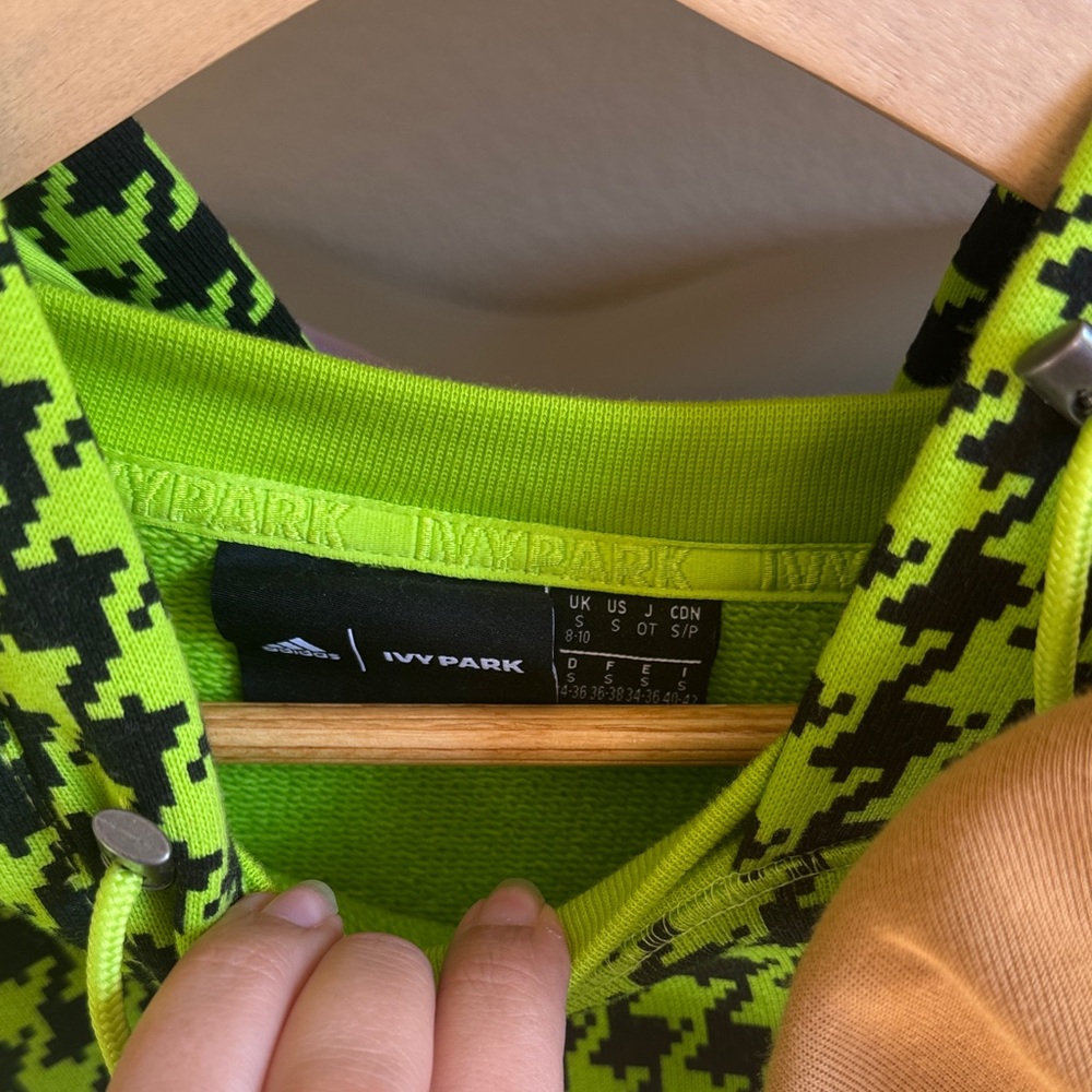 IVY PARK Tan, Green, and Purple Hooded Shrugs - Picture 3 of 16